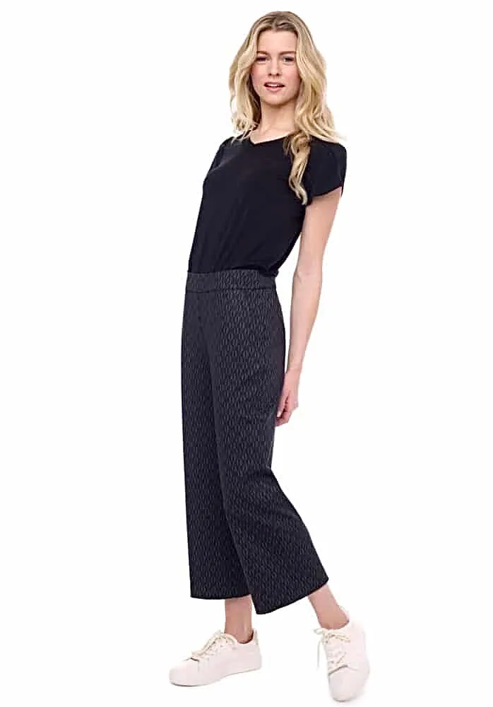 67929 Printed Ponte Wide Leg Crop Pant