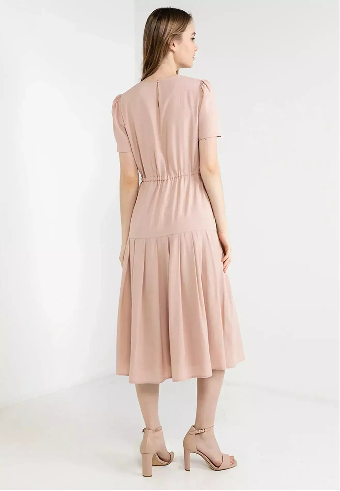 ELLE Apparel Elegance Drawstring Tiered Midi Dress