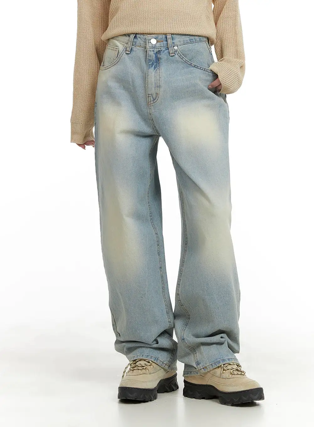 Light Washed Wide Leg Jeans CA403