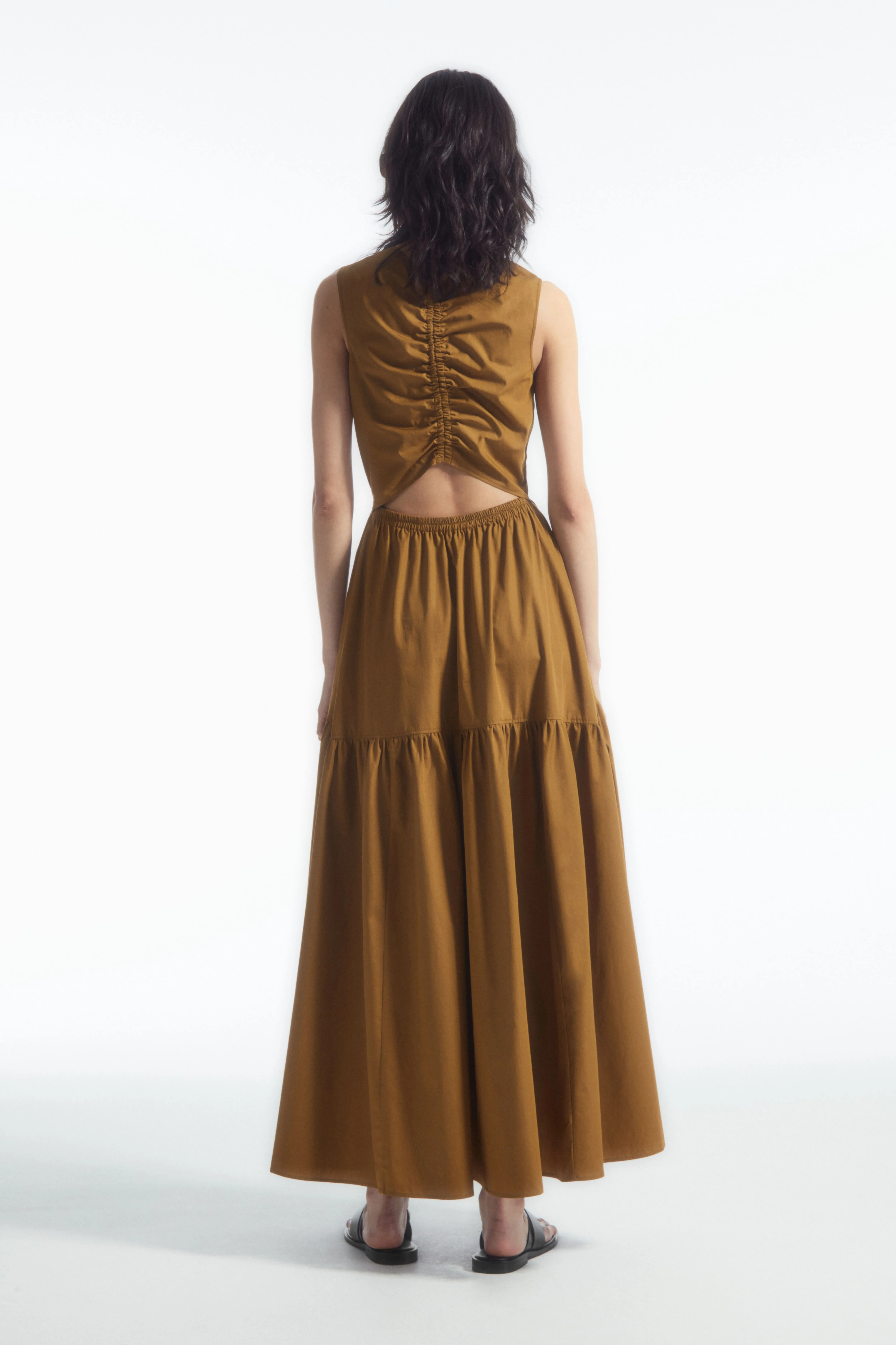 OPEN-BACK TIERED MIDI DRESS - Round neck - Sleeveless - OCHRE - Ladies | H&M GB