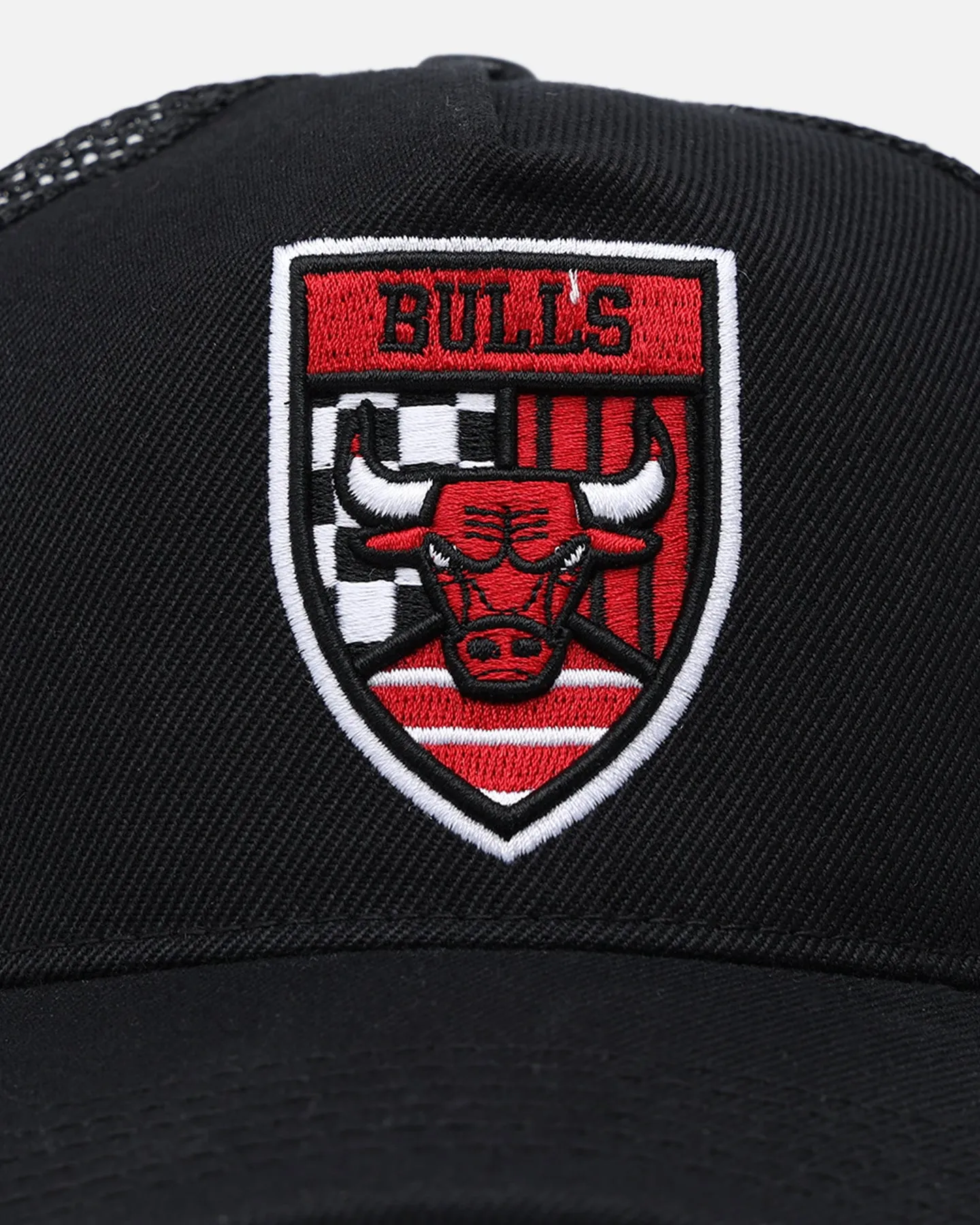 Pro Standard Chicago Bulls Fast Lane Trucker Snapback Black