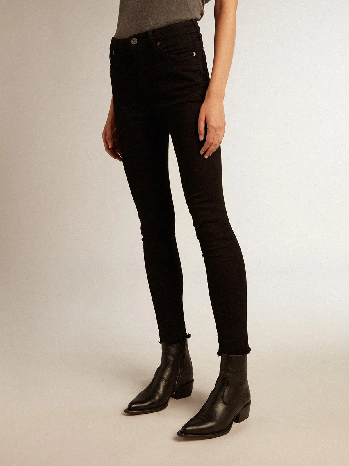 Women's black skinny jeans